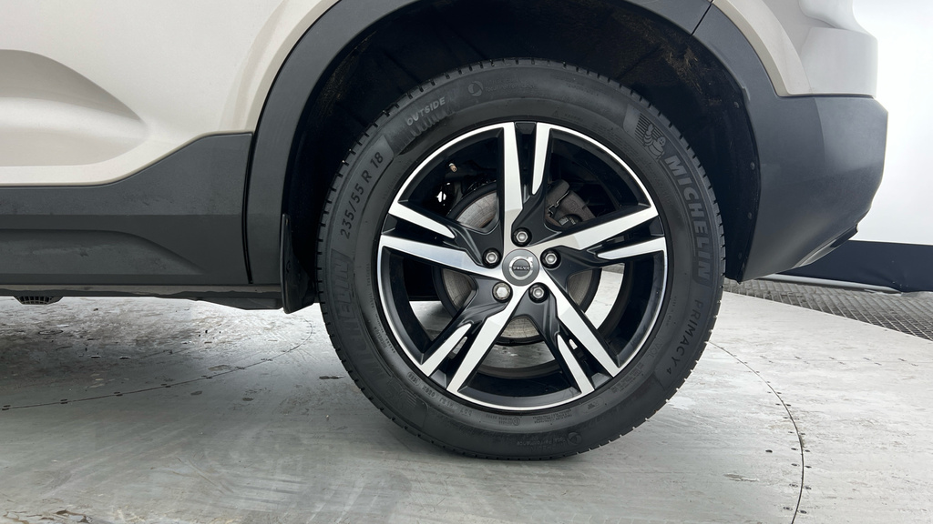 Volvo XC40 Xc40 1.5 T3 163 R Design Grey #4