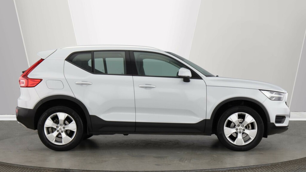 Volvo XC40 Xc40 1.5 T3 163 Momentum Geartronic Silver #2