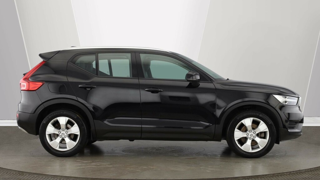 Volvo XC40 Xc40 2.0 B4p Momentum 7 Speed Black #2