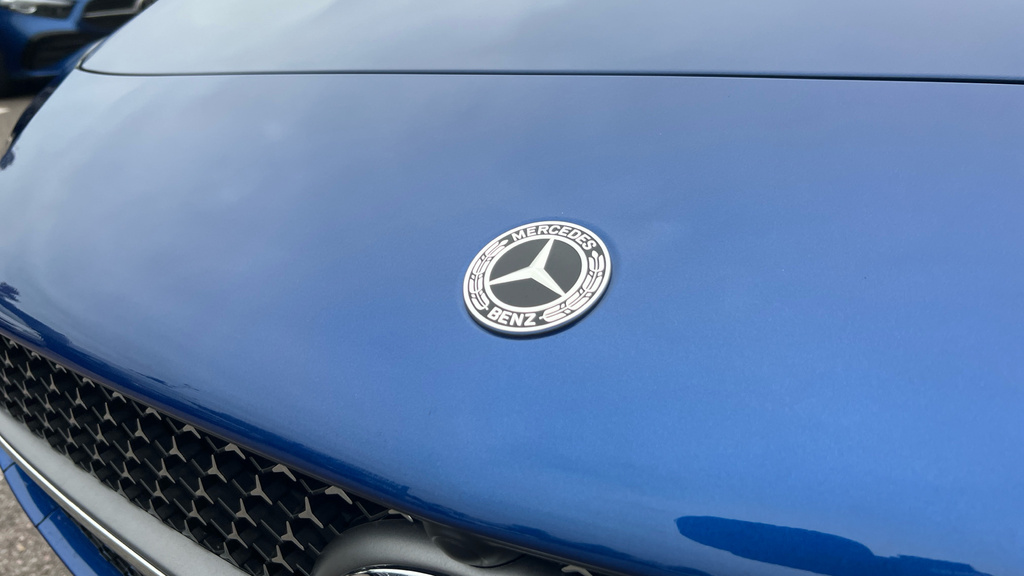 Mercedes-Benz CLA Class Cla 200 Amg Line Premium Plus Coupe Blue #28