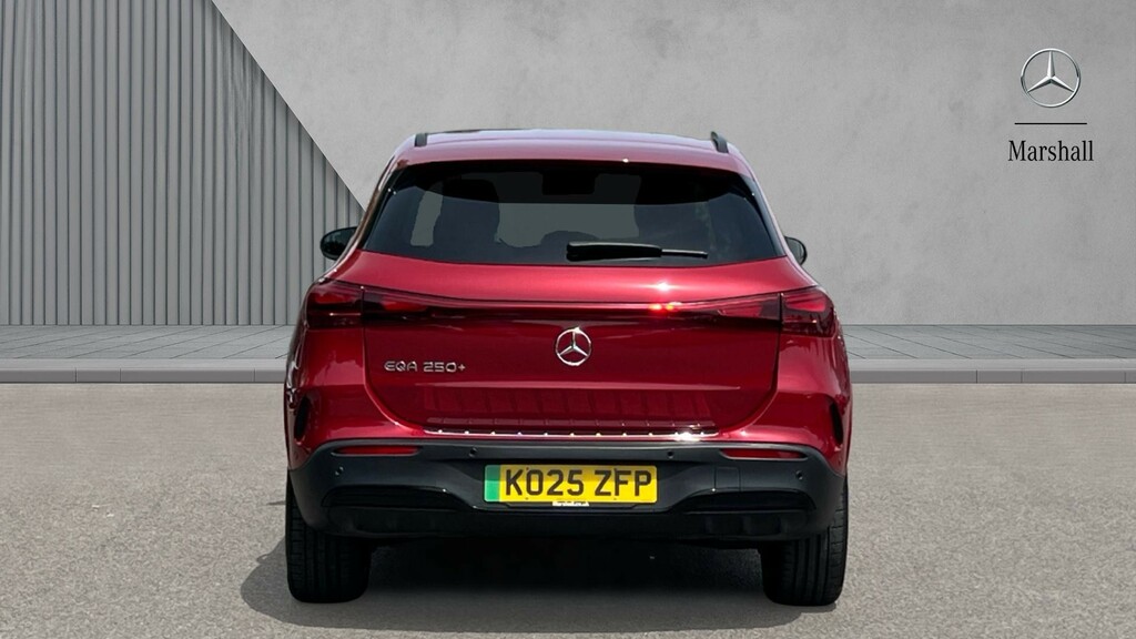 Mercedes-Benz EQA Eqa 250 140Kw Amg Line Executive 70.5Kwh Black #7