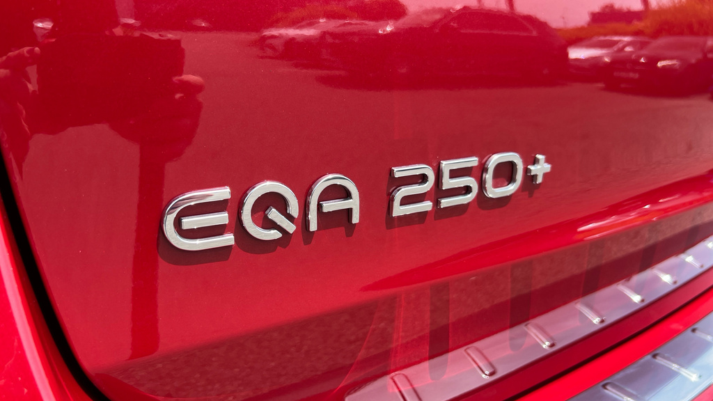Mercedes-Benz EQA Eqa 250 140Kw Amg Line Executive 70.5Kwh Black #22