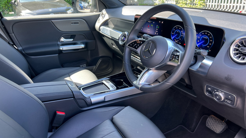 Mercedes-Benz EQB Eqb 250 140Kw Sport Executive 70.5Kwh Black #3