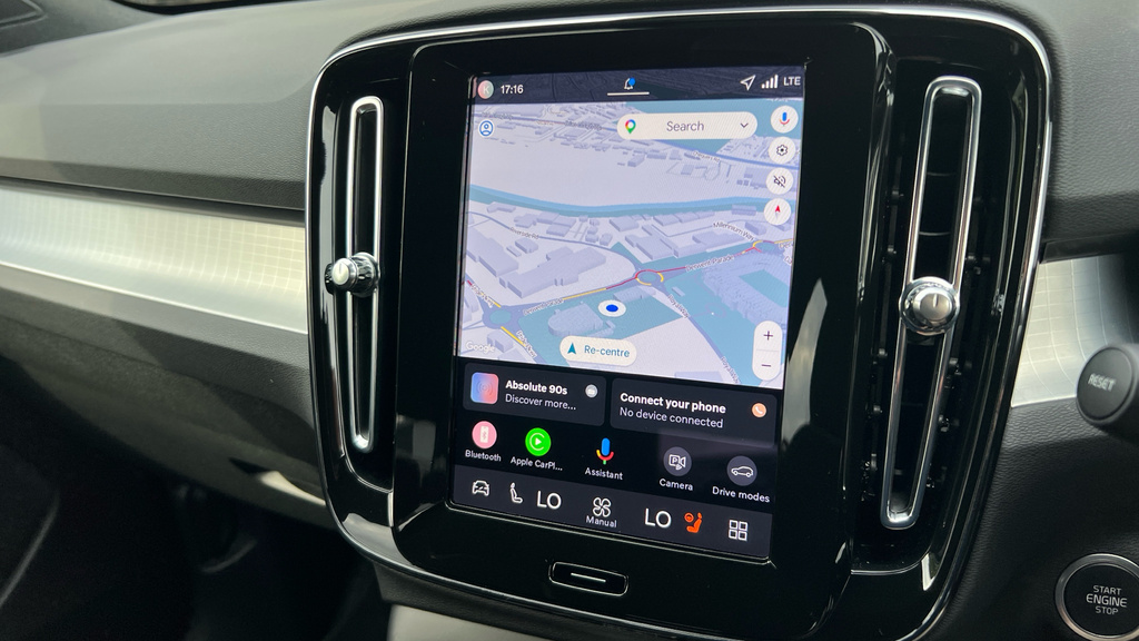 Volvo XC40 Black Edition Plus B4 Mild Hybrid White #30