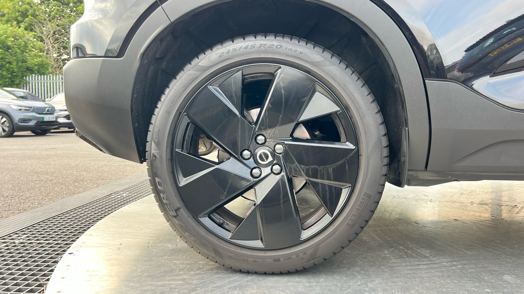 Volvo XC40 Black Edition Plus B4 Mild Hybrid White #20