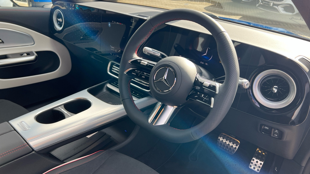 Mercedes-Benz CLA Class Cla 180 Amg Line Executive Blue #3