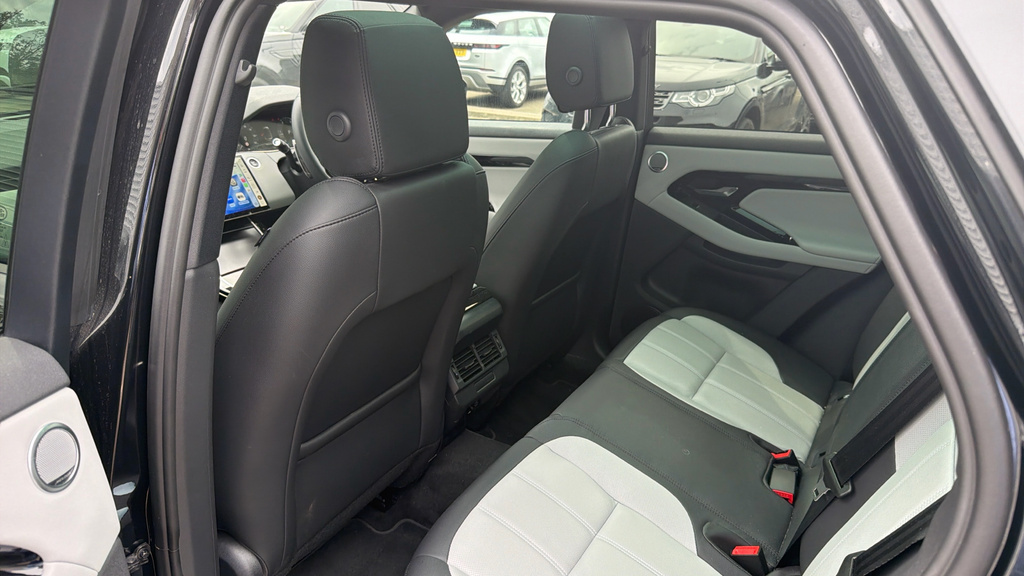 Land Rover Range Rover Evoque Range Rover Evoque 2.0 D200 Edition KS75NZA Black #4