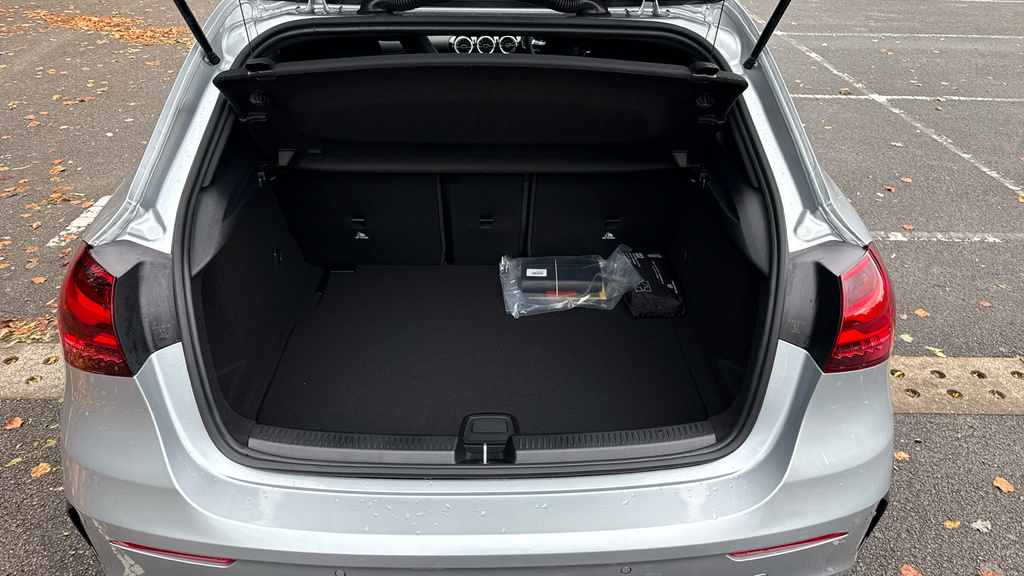 Mercedes-Benz A Class A180 Amg Line Premium Grey #17