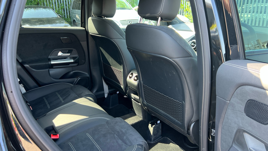 Mercedes-Benz GLA Class 250E 15.6Kwh Amg Line Black #24