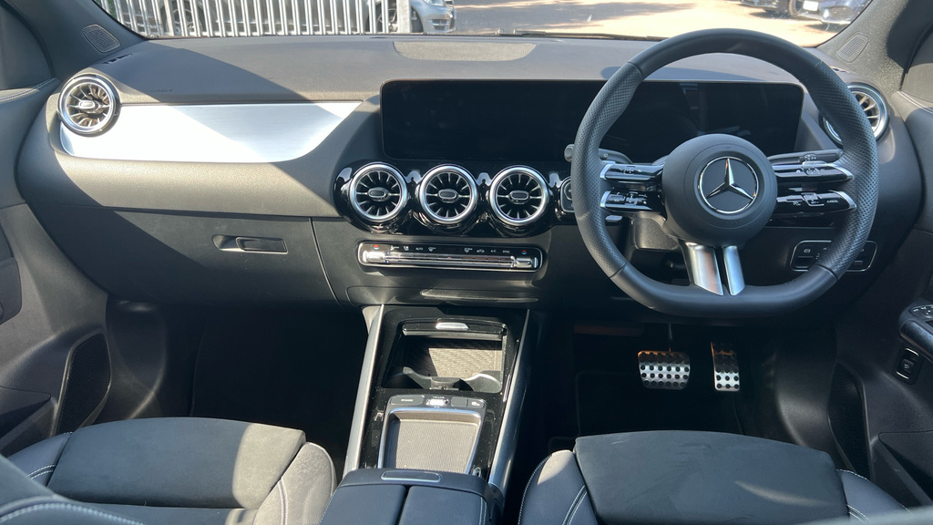 Mercedes-Benz GLA Class 250E 15.6Kwh Amg Line Black #23