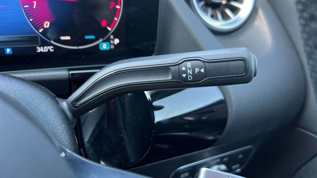Mercedes-Benz GLA Class 250E 15.6Kwh Amg Line Black #38
