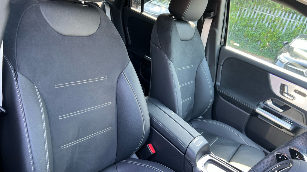 Mercedes-Benz GLA Class 250E 15.6Kwh Amg Line Black #14