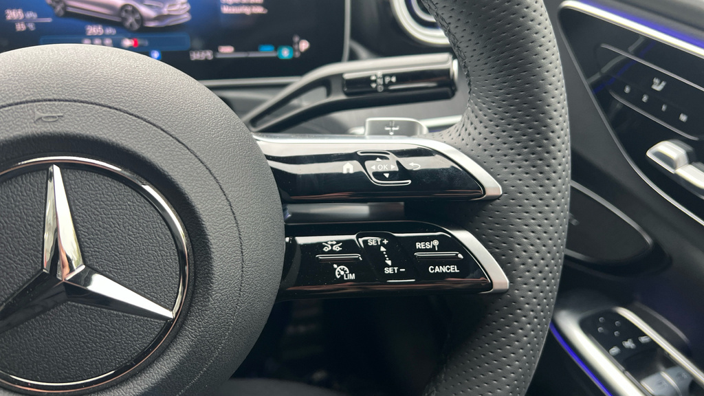 Mercedes-Benz C Class C220d Amg Line Premium Plus 9G-tronic Grey #37