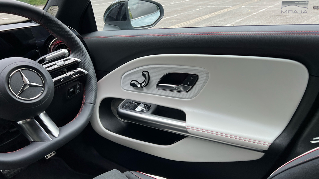 Mercedes-Benz CLA Class 1.3 Cla180h Mhev Amg Line Premium Plus Coupe YN26OLT Black #37