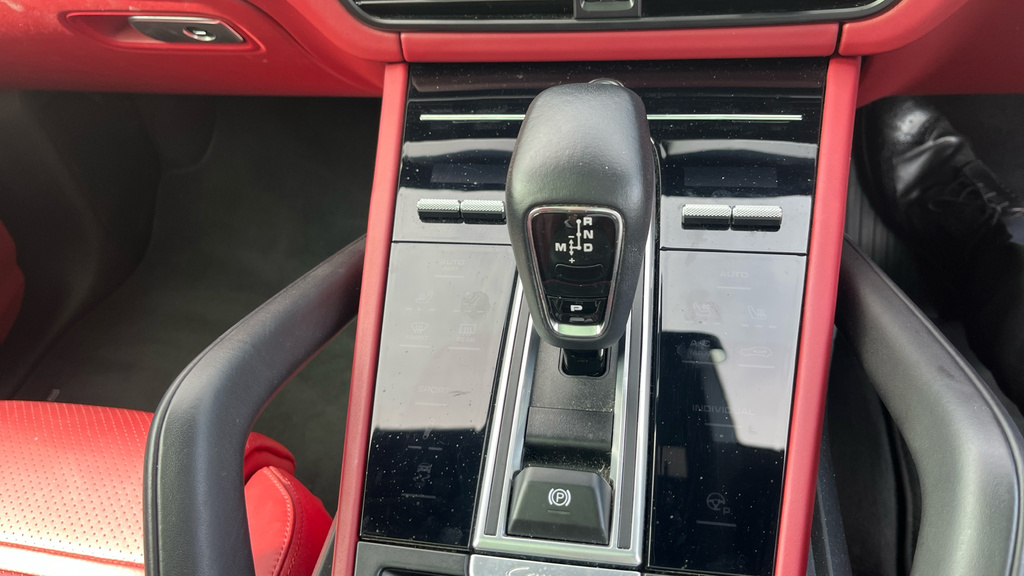 Porsche Cayenne 3.0 V6 E-hybrid 17.9Kwh Coupe Plug-in H Black #29