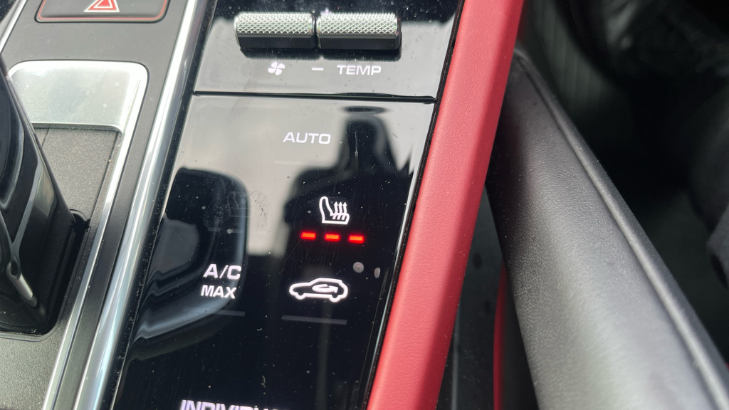 Porsche Cayenne 3.0 V6 E-hybrid 17.9Kwh Coupe Plug-in H Black #34