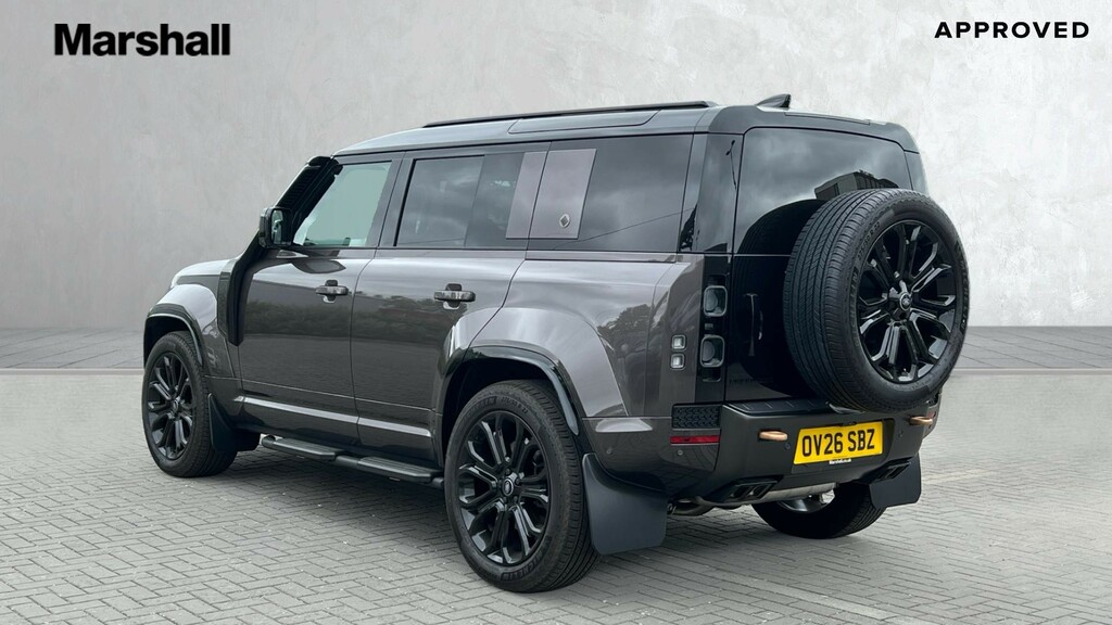 Land Rover Defender 110 Land Rover Defender 4.4 P635 Octa 110 Grey #2