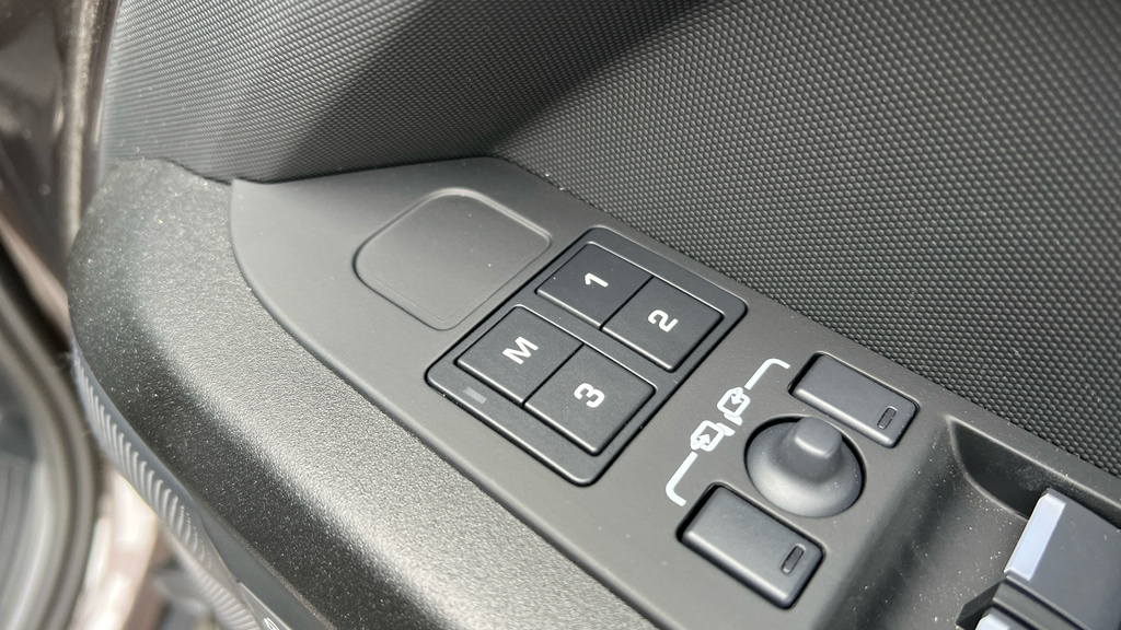 Land Rover Defender 110 3.0 D250 X-dynamic Se 110 Grey #51