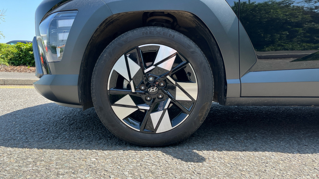Hyundai Kona 65.4Kwh Ultimate  #17