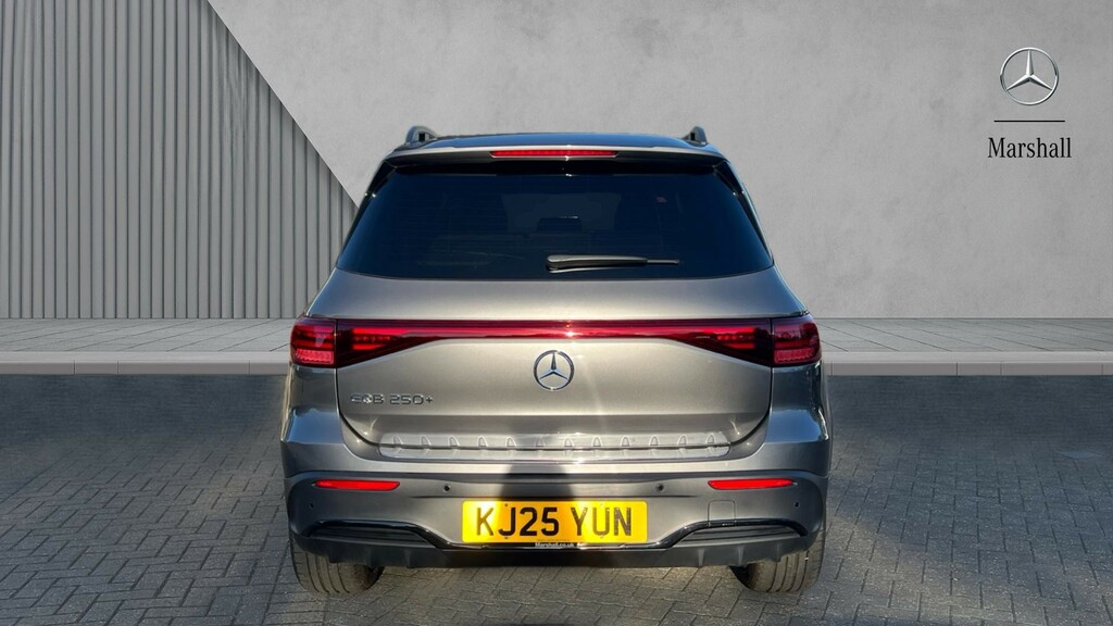 Mercedes-Benz EQB Eqb 250Plus Urban Edition Red #7