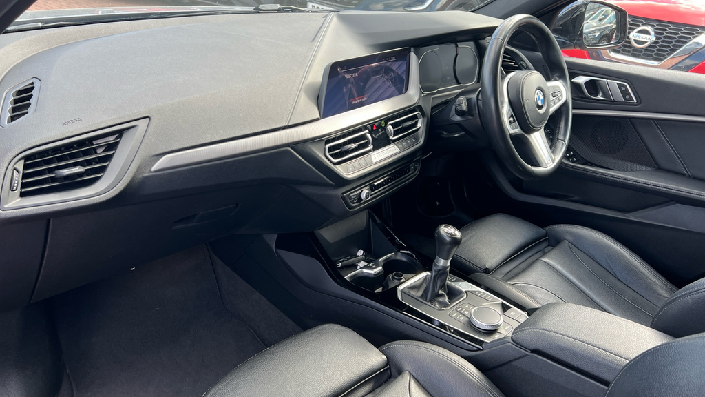 BMW 1 Series 118I M Sport Blue #10