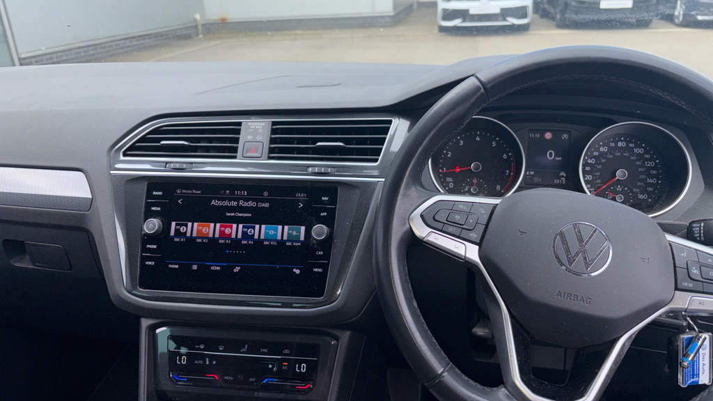 Volkswagen Tiguan R-line White #13