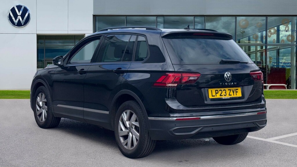 Volkswagen Tiguan Tiguan 1.5 Tsi Life Black #3