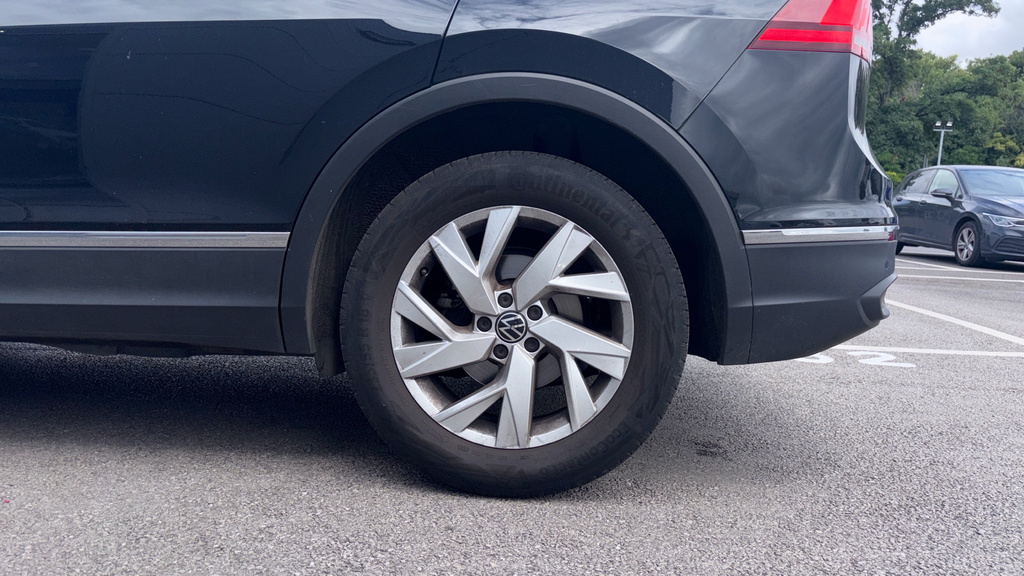 Volkswagen Tiguan R-line White #20