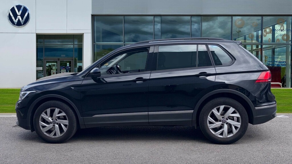 Volkswagen Tiguan R-line White #9
