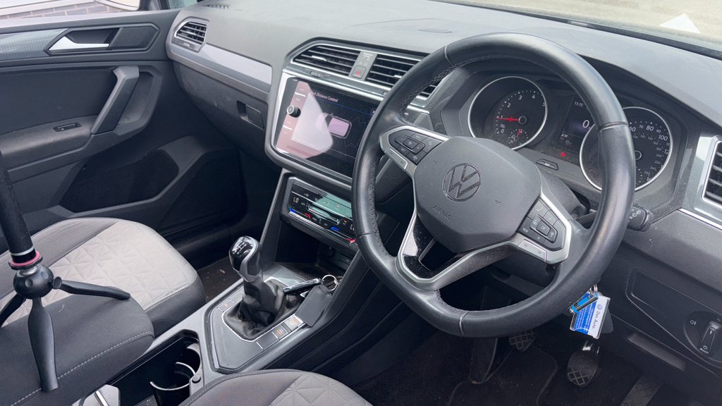 Volkswagen Tiguan Tiguan 1.5 Tsi Life Black #6