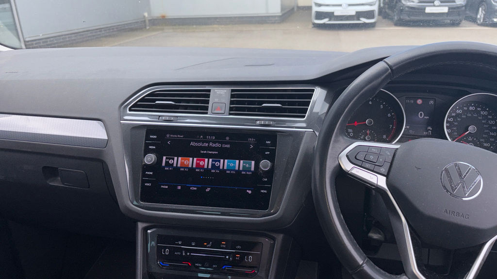 Volkswagen Tiguan R-line White #12