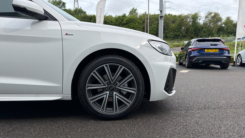 Audi A1 Audi A1 Sportback S Line 30 Tfsi 116 Ps S Tronic White #5