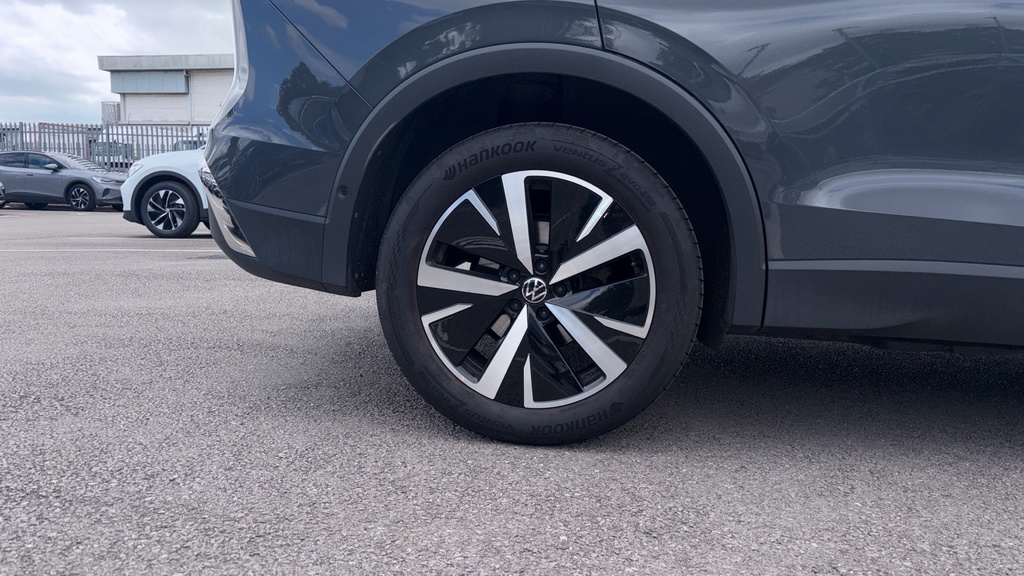 Volkswagen Tiguan Tiguan 1.5 Etsi 150 Elegance Dsg Grey #5