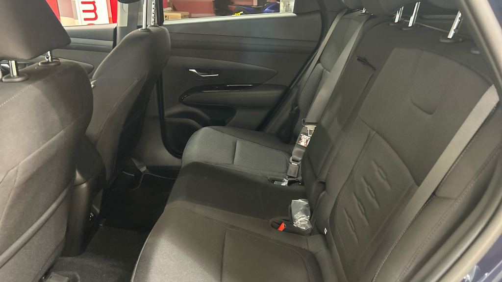 Hyundai Tucson Ultimate T-gdi Hev Black #14