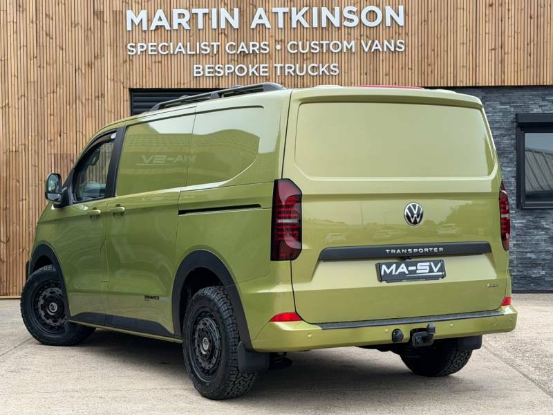 Volkswagen Transporter 2.0 Tdi 150 Commerce Pro Van 4Motion - 2025 VN75TUW Green #4