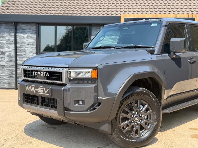 Toyota Land Cruiser 2.8L Null Grey #17