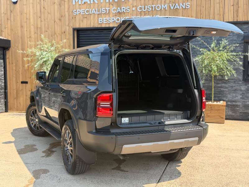 Toyota Land Cruiser 2.8L Null Grey #23