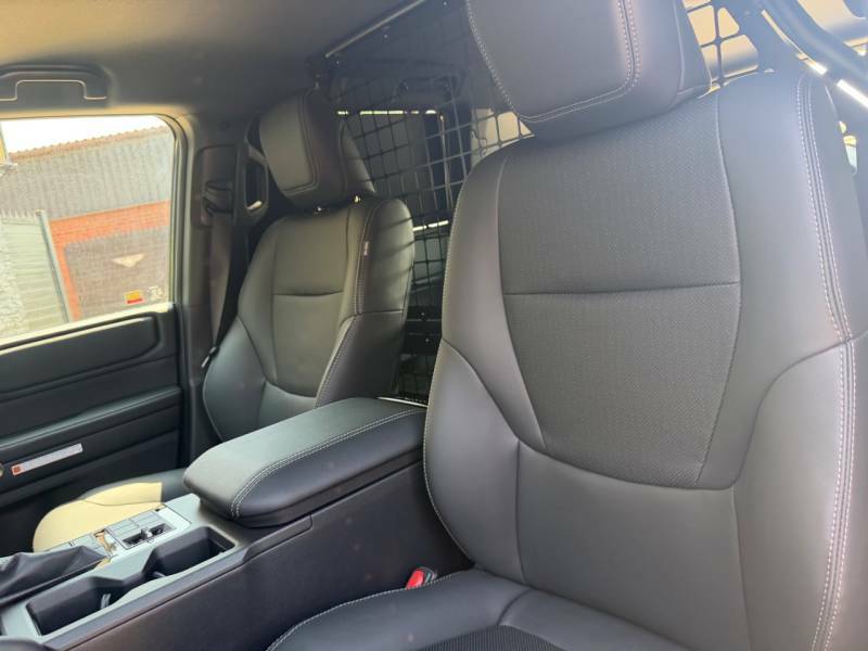 Toyota Land Cruiser 2.8L Null Grey #30