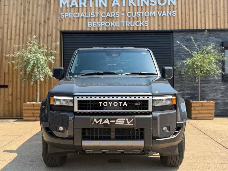 Toyota Land Cruiser 2.8L Null Grey #12