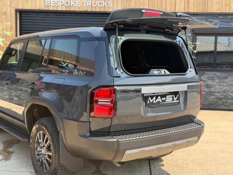 Toyota Land Cruiser 2.8L Null Grey #21