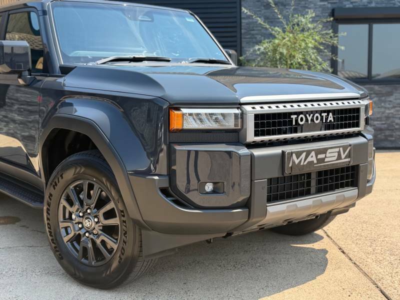 Toyota Land Cruiser 2.8 48V Hybrid Commercial Grey #2