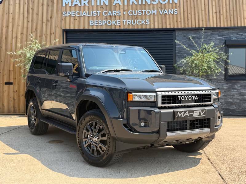 Toyota Land Cruiser 2.8 48V Hybrid Commercial Grey