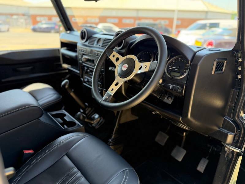 Land Rover Defender 110 110 Lwb County Grey #31