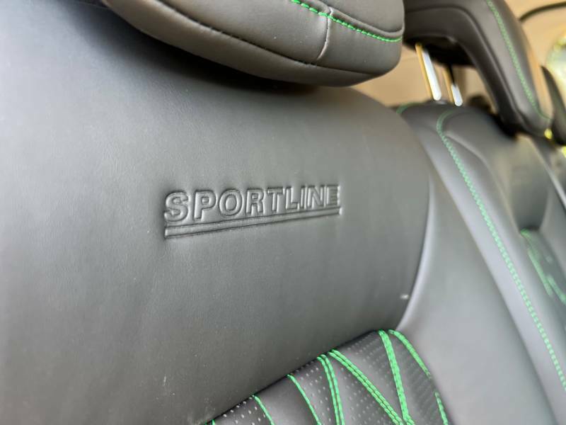 Volkswagen Transporter Sportline 2.O Tdi Sportline 75 Edition Kombi - 2026 26 Green #5