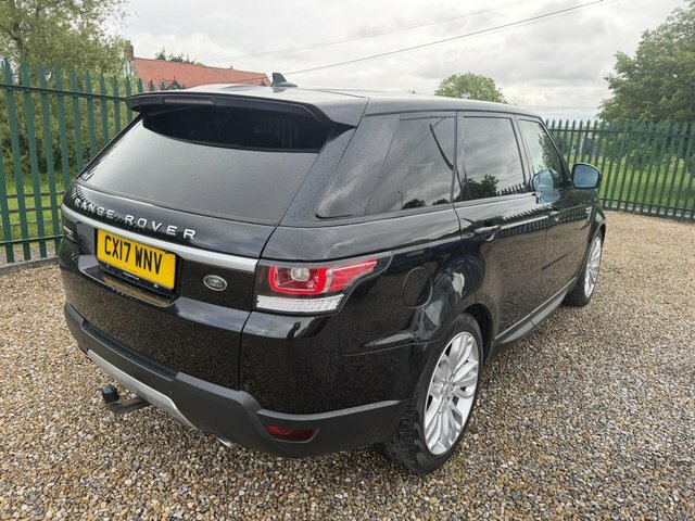 Land Rover Range Rover Sport 3.0 Sdv6 Hse CX17WNV Black #4