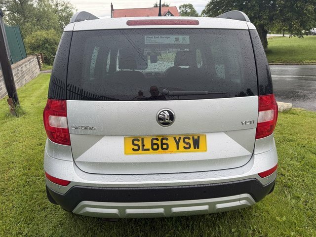 Skoda Yeti 1.2 Tsi Sel Outdoor Silver #6