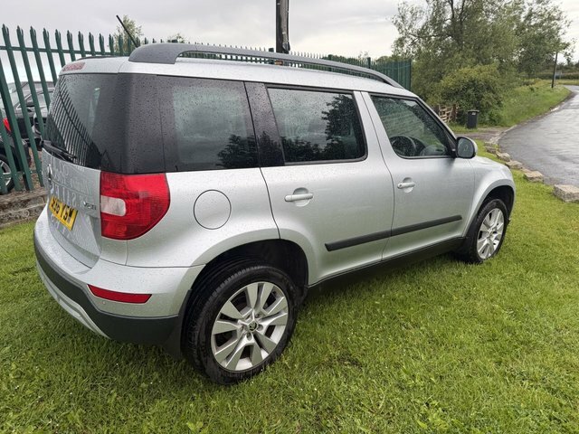 Skoda Yeti 1.2 Tsi Sel Outdoor Silver #3