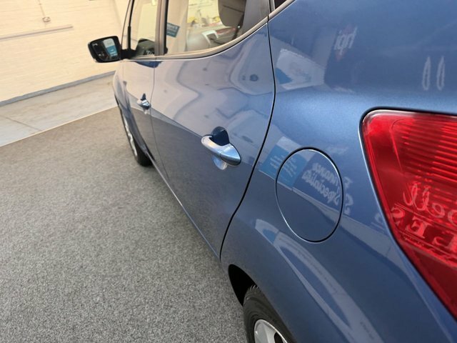 Kia Venga 2013 Kia Venga 2 Blue #6