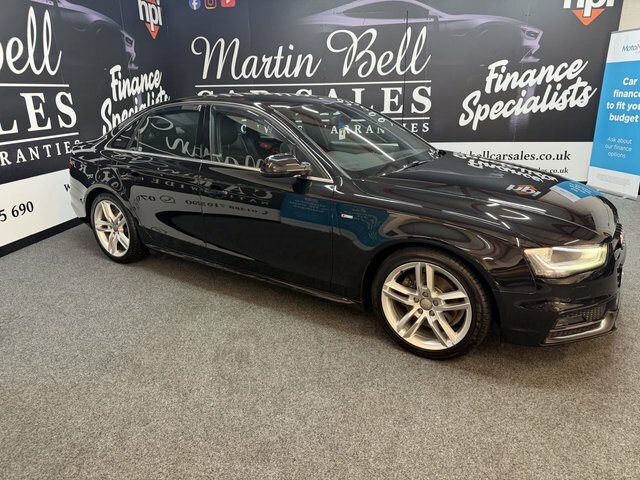 Audi A4 2.0 Tdi S Line Black #3