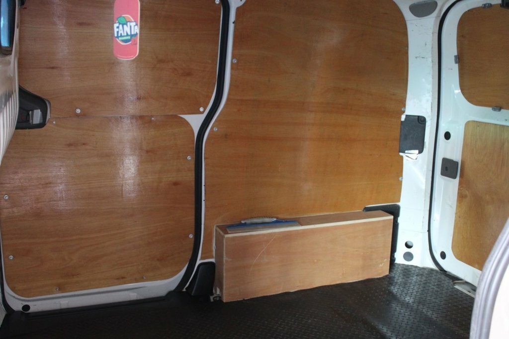 Nissan NV200 Acenta Van White #11
